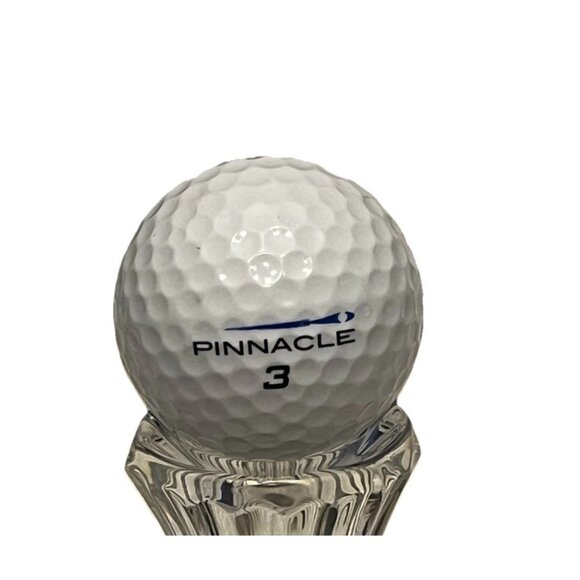 Disney Peter Pan Limited Edition Exception Pinnacle #3 White Golf Ball Collector - Picture 3 of 6